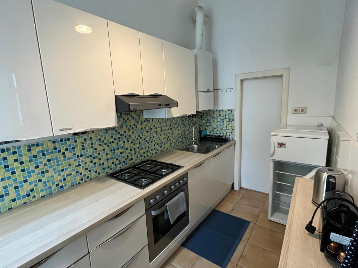 Stylish Apt Near Urania 1Br Apartment Vienna Luaran gambar